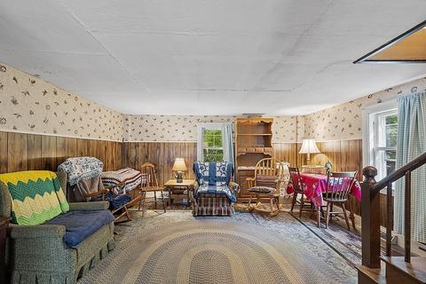 19 Parsonage St, Georgetown, MA 01833 photo 17