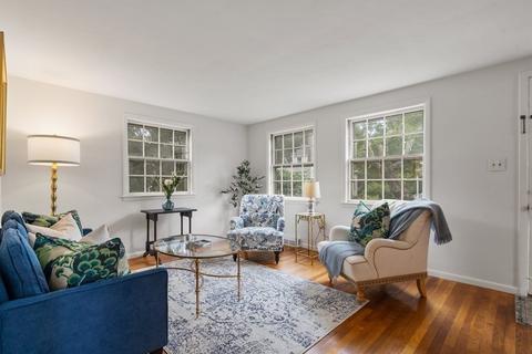31 Eastern Ave, Beverly, MA 01915 photo 3