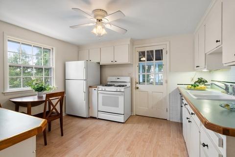 31 Eastern Ave, Beverly, MA 01915 photo 9