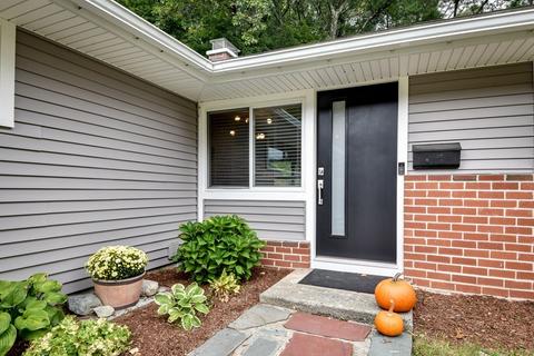 6 Ruthellen Rd, Framingham, MA 01701 photo 2