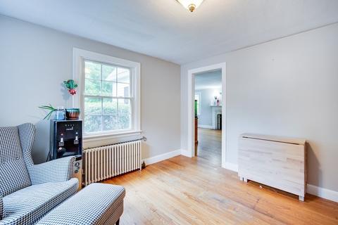 1293 Bradley Rd, Springfield, MA 01109 photo 7