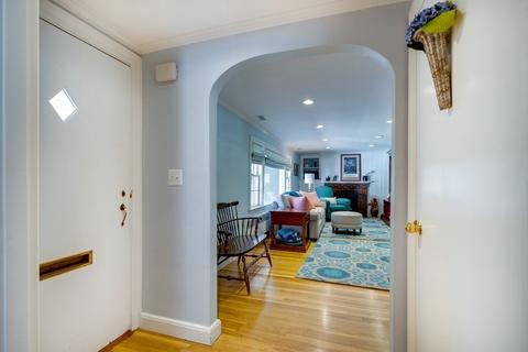 12 Mason Rd, Needham, MA 02492 photo 2