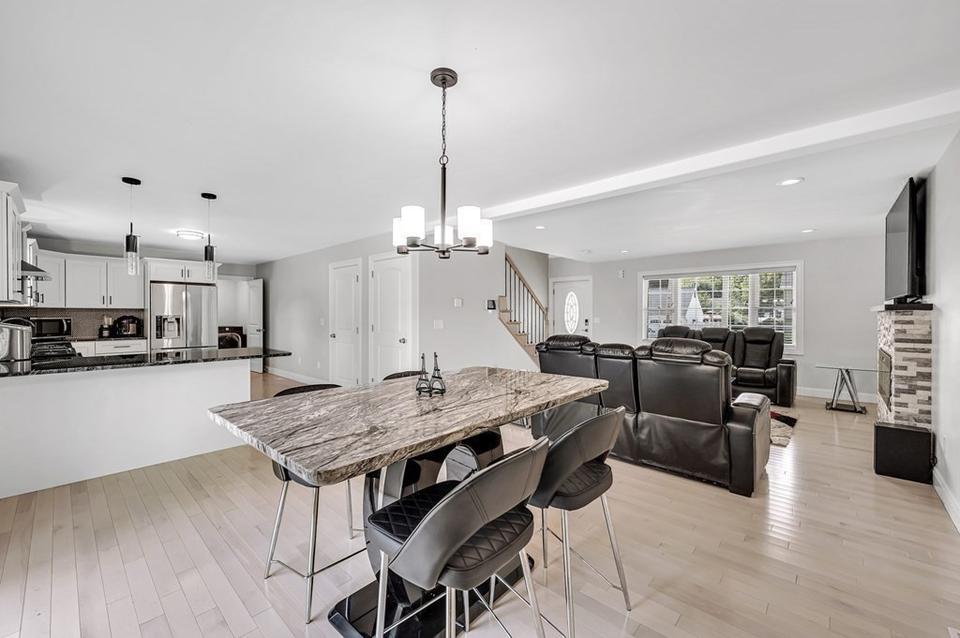  46 Mount Vernon Rd, Chicopee, MA 01013 photo 6