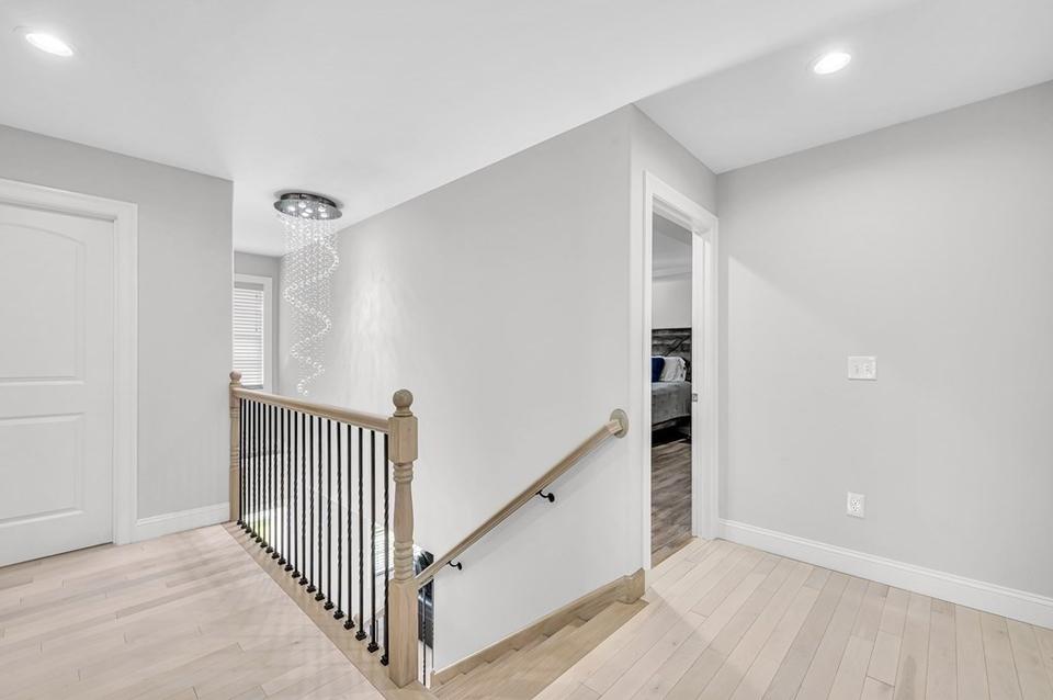  46 Mount Vernon Rd, Chicopee, MA 01013 photo 17