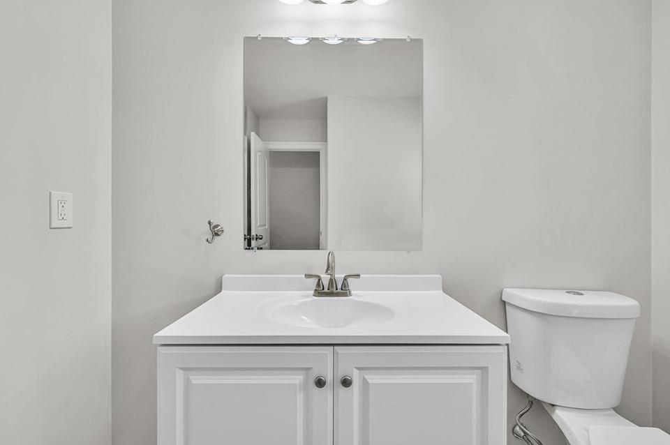  46 Mount Vernon Rd, Chicopee, MA 01013 photo 14