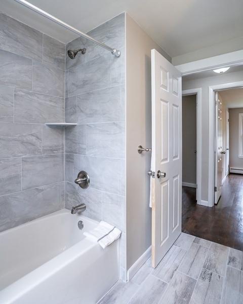 301 Holcomb Rd, Springfield, MA 01118 photo 12