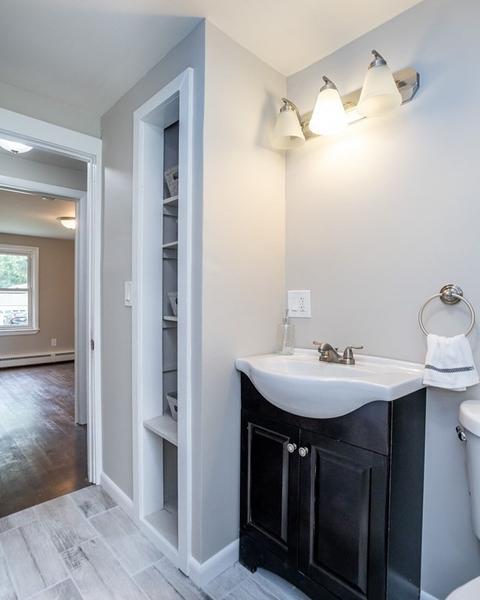 301 Holcomb Rd, Springfield, MA 01118 photo 14
