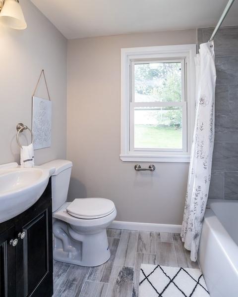 301 Holcomb Rd, Springfield, MA 01118 photo 13
