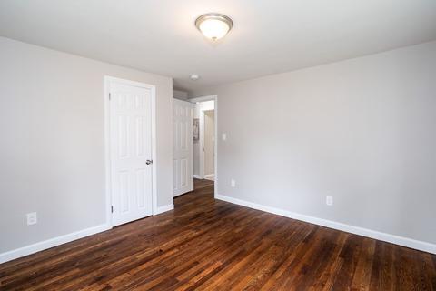 301 Holcomb Rd, Springfield, MA 01118 photo 18