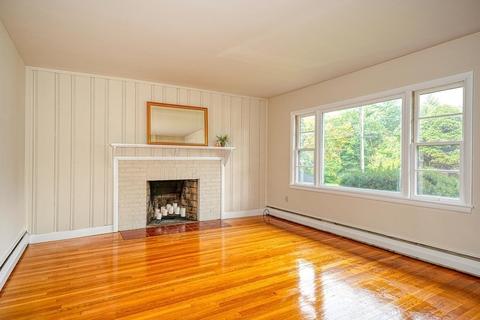 50 Mendon St, Upton, MA 01568 photo 3