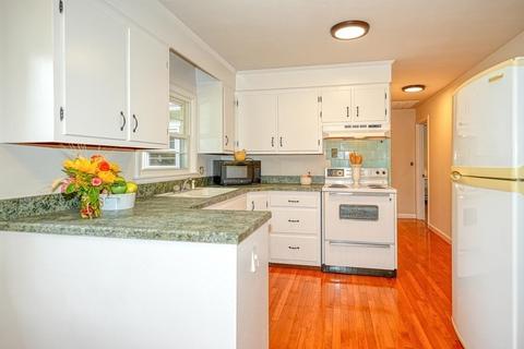 50 Mendon St, Upton, MA 01568 photo 6