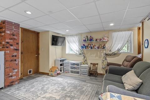 157 Barthel Ave, Gardner, MA 01440 photo 17