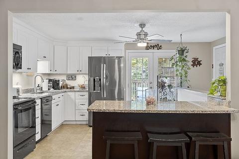157 Barthel Ave, Gardner, MA 01440 photo 1