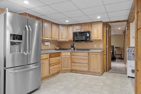 157 Barthel Ave, Gardner, MA 01440 photo 18