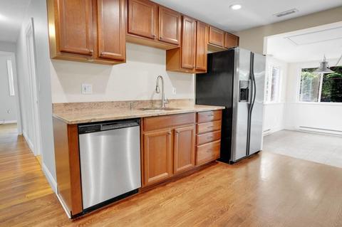 21 Mason St, Dedham, MA 02026 photo 6