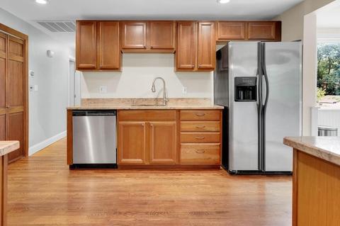 21 Mason St, Dedham, MA 02026 photo 8