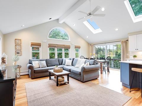 11 Huntington St, Natick, MA 01760 photo 2