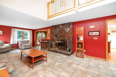 25 Sterling Dr, Easthampton, MA 01027 photo 12