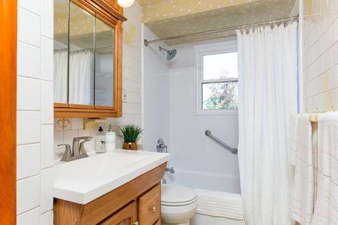 66 Ashcroft St, Dedham, MA 02026 photo 14