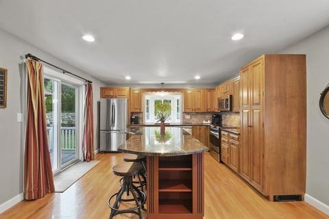 1 Suntaug Rd, Worcester, MA 01604 photo 12