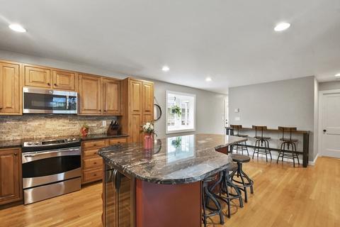 1 Suntaug Rd, Worcester, MA 01604 photo 11