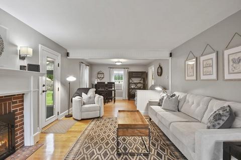 1 Suntaug Rd, Worcester, MA 01604 photo 4