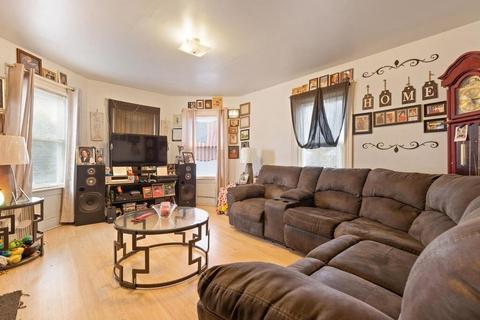 9 12 Douglas, Worcester, MA 01603 photo 3