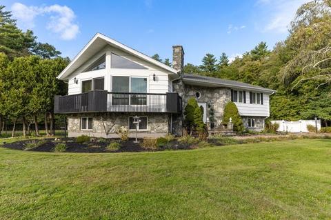 87 Peckham Rd, Acushnet, MA 02743 photo 4