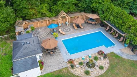 87 Peckham Rd, Acushnet, MA 02743 photo 1