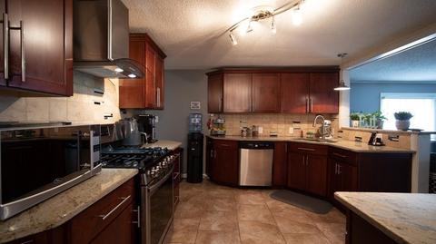 154 Roy St, Springfield, MA 01104 photo 5