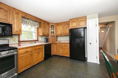 110 Jerrold St, Hanson, MA 02341 photo 4