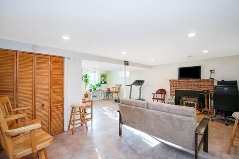 254 Nottingham St, Springfield, MA 01104 photo 26