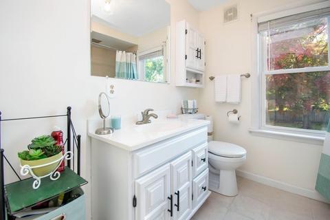 254 Nottingham St, Springfield, MA 01104 photo 10