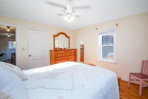 254 Nottingham St, Springfield, MA 01104 photo 9