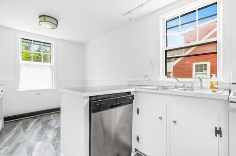 261 North St, Hingham, MA 02043 photo 8