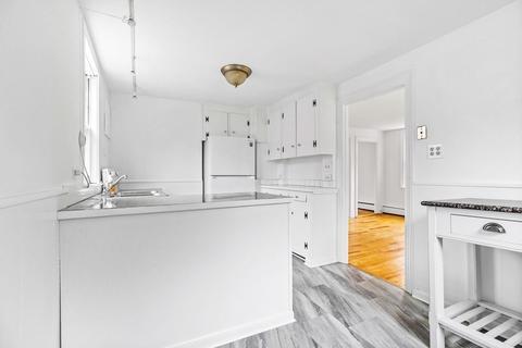 261 North St, Hingham, MA 02043 photo 6
