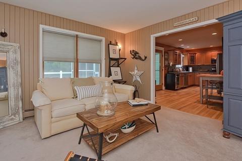 26 Fiske Ave, Upton, MA 01568 photo 10