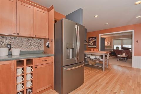 26 Fiske Ave, Upton, MA 01568 photo 5