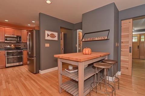 26 Fiske Ave, Upton, MA 01568 photo 8