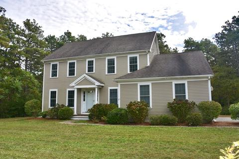 87 Dover Rd, Mashpee, MA 02649 photo 1