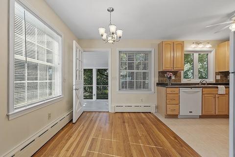 14 Bishop Ave, Worcester, MA 01603 photo 11