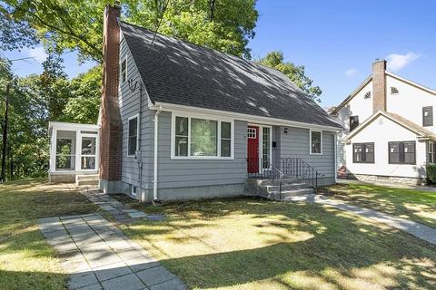 14 Bishop Ave, Worcester, MA 01603 photo 2