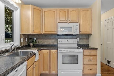 14 Bishop Ave, Worcester, MA 01603 photo 15