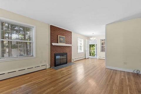 14 Bishop Ave, Worcester, MA 01603 photo 4