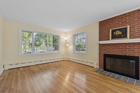 14 Bishop Ave, Worcester, MA 01603 photo 6