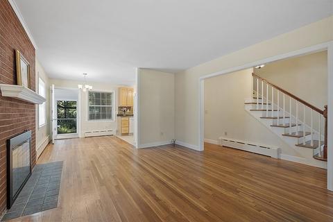 14 Bishop Ave, Worcester, MA 01603 photo 5