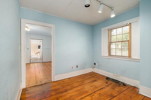 85 Pine St, Danvers, MA 01923 photo 18