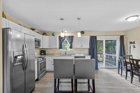 40 Maple St, Athol, MA 01331 photo 9