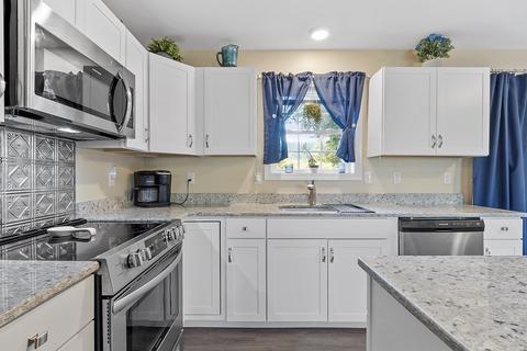 40 Maple St, Athol, MA 01331 photo 8