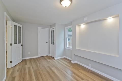 276 Parkerview St, Springfield, MA 01129 photo 21